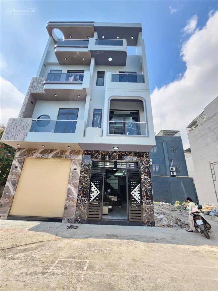 Bán nhà 1 trệt 2 lầu kdc lộc phát gần aeon thuận an, rẻ hơn nhà bên cạnh hơn 1 tỷ. 4,95 tỷ (tl)