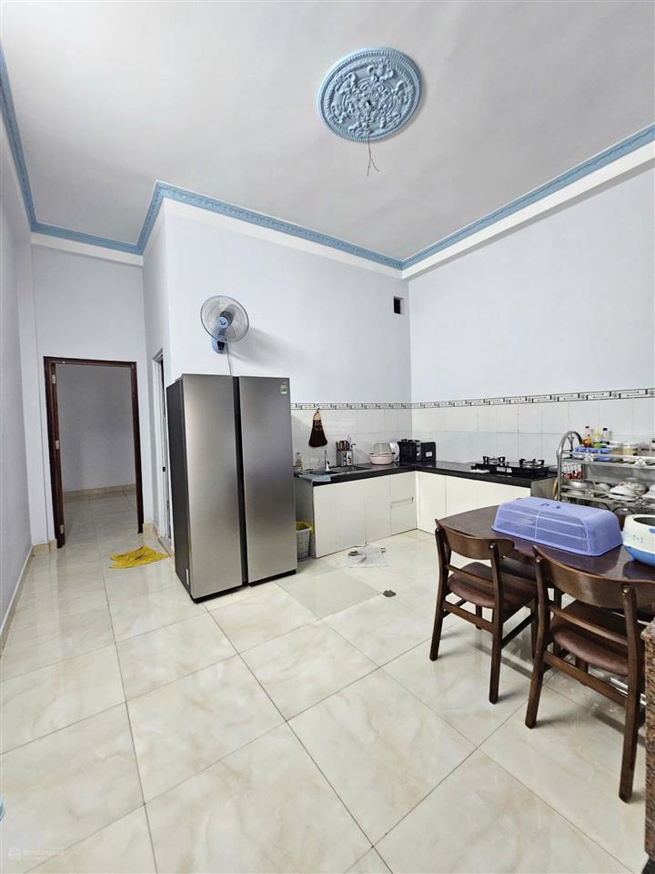 Bán nhà 1 trệt 1 lầu 99m2 gần go dĩ an. đường 8m thông 2 đầu, kinh doanh hoặc đặt văn phòng cty ok