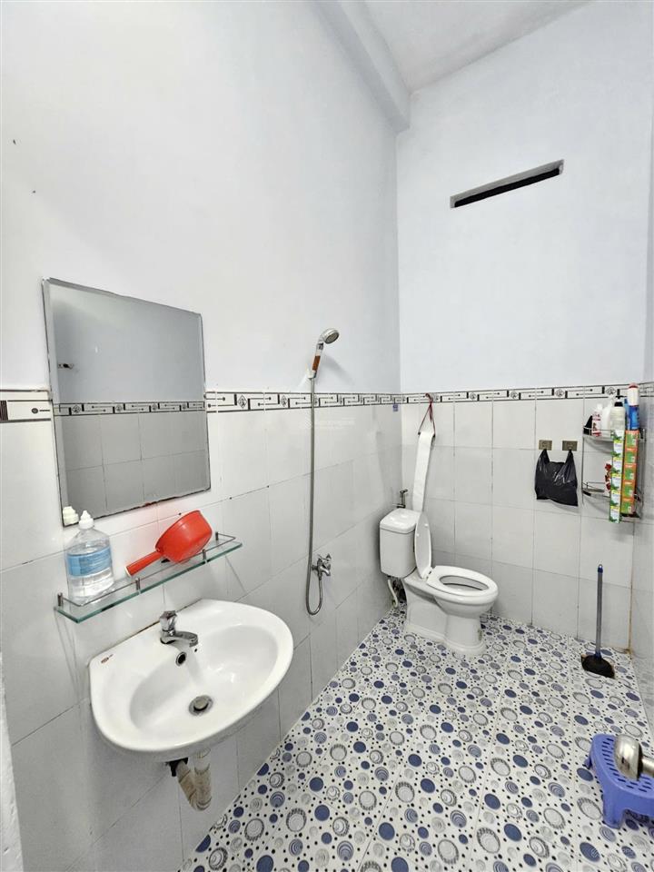 Bán nhà 1 trệt 1 lầu 99m2 gần go dĩ an. đường 8m thông 2 đầu, kinh doanh hoặc đặt văn phòng cty ok