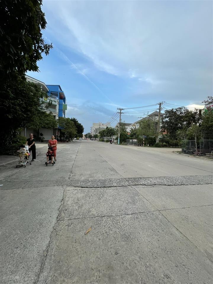 Bán đất mặt tiền đường m, trung tâm hành chính dĩ an, trục đường sầm uất tại tp dĩ an. giá 8,29 tỷ