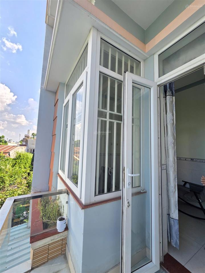 Căn này thực sự quá rẻ. bán nhà gần chợ đông hòa dt 101m2 (4x25m) đường ôtô. giá 4,99 tỷ (tl)