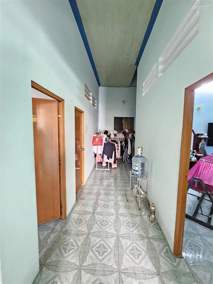 Bán nhà trung tâm tp. dĩ an, cách go dĩ an 500m, bề ngang 7,6m rất hiếm trong tầm giá 5tỷ190 (tl)