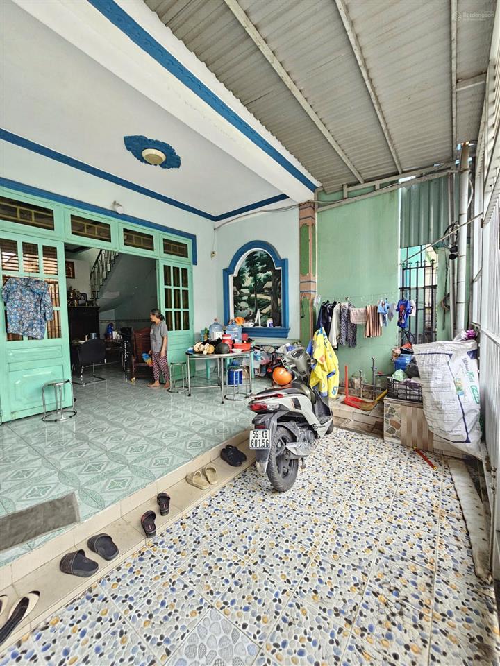 Bán nhà trung tâm tp. dĩ an, cách go dĩ an 500m, bề ngang 7,6m rất hiếm trong tầm giá 5tỷ190 (tl)