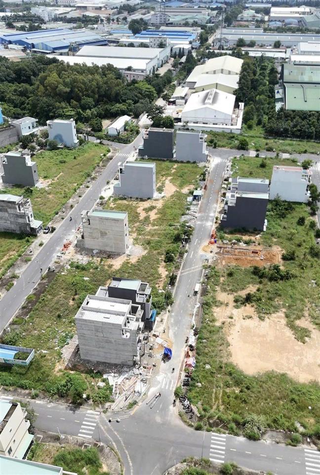 Bán nhà rẻ 1 trệt 2 lầu gần vòng xoay kim hằng. nhà mới 3pn giá cực tốt chỉ 3,18 tỷ (thương lượng)