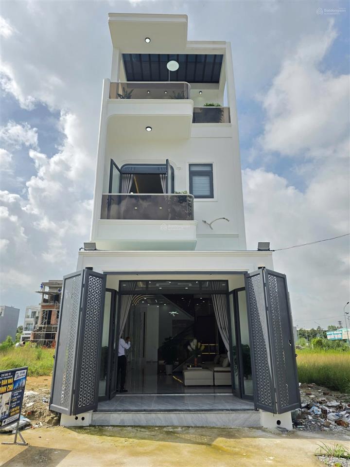 Bán nhà rẻ 1 trệt 2 lầu gần vòng xoay kim hằng. nhà mới 3pn giá cực tốt chỉ 3,18 tỷ (thương lượng)