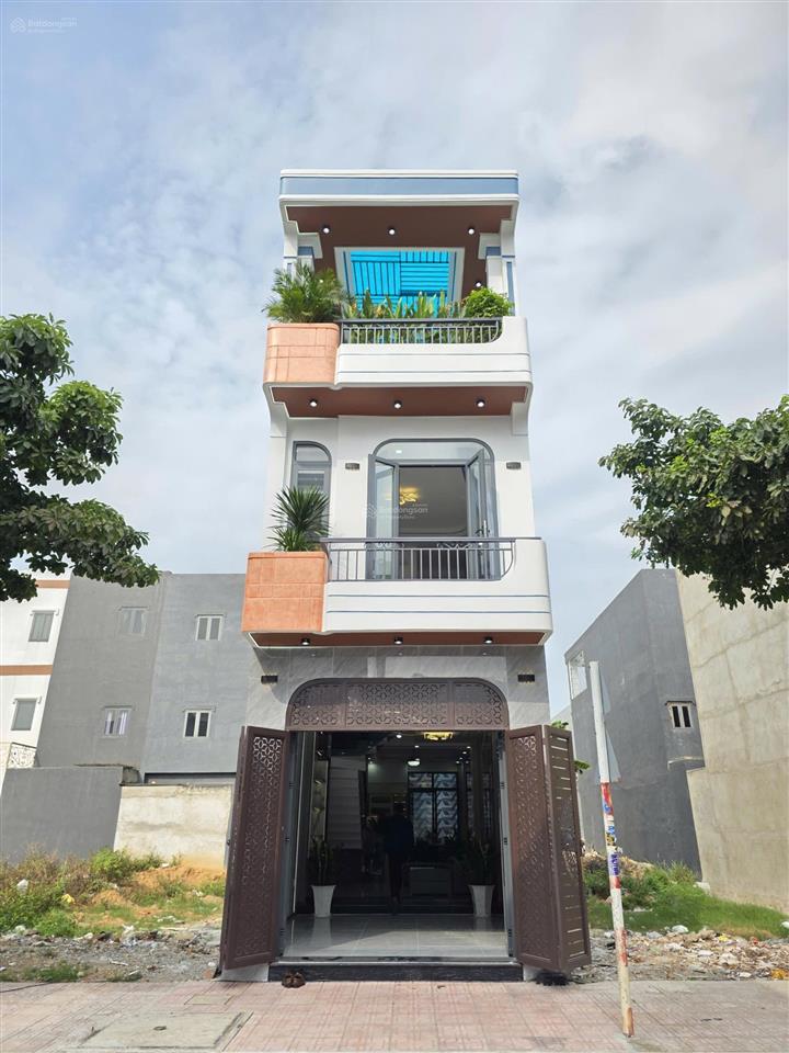 Bán nhà hoàn công xây mới 100%, phường bình chuẩn thuận an cũ. nhà 4pn thiết kế đẹp. giá 4,55 tỷ tl