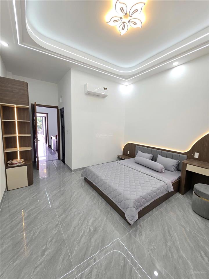 Bán nhà hoàn công xây mới 100%, phường bình chuẩn thuận an cũ. nhà 4pn thiết kế đẹp. giá 4,55 tỷ tl