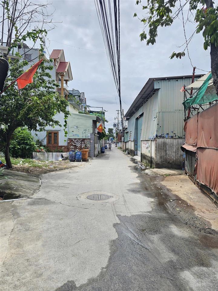Bán nhà hoàn công 129,8m2 (5x26,4m) 1 trệt 1 lầu, gần ngã tư chiêu liêu tp. dĩ an. giá 5,79 tỷ (tl)