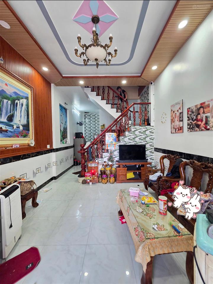 Bán nhà 1 trệt 1 lầu 3pn giá 2,53 tỷ (tl). vị trí gần ngã 6 an phú 1,5km, ngay chợ phú phong 100m