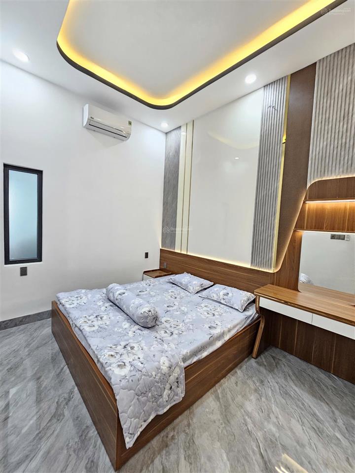 Bán nhà xây mới 1 trệt 1 lầu dt 103m2 tp. dĩ an, gần go dĩ an và làng đại học 7km. giá 5,48 tỷ (tl)