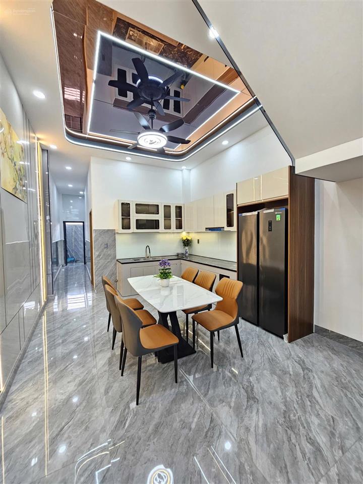 Bán nhà xây mới 1 trệt 1 lầu dt 103m2 tp. dĩ an, gần go dĩ an và làng đại học 7km. giá 5,48 tỷ (tl)