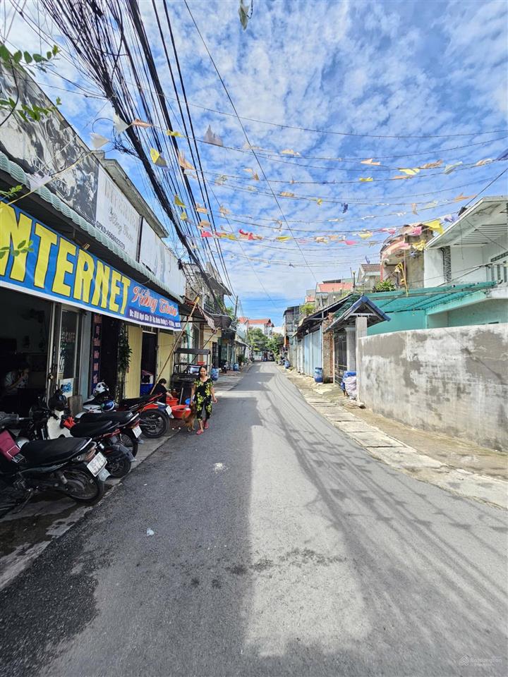 Bán đất tặng nhà 3 mặt tiền liền kề đường phạm văn đồng chỉ 700m. diện tích 10x31m giá 15 tỷ (tl)
