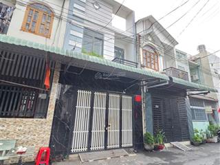 Bán nhà 1 trệt 1 lầu 3pn, ngang 4,5m thổ cư 100%, liền kề vsip1 tp.thuận an. giá 2,75 tỷ tl.