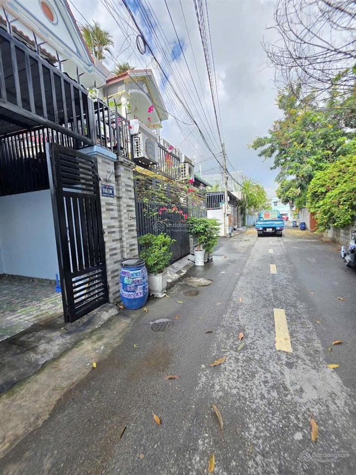 Bán nhà gần go (bigc) dĩ an 800m tp.dĩ an. dt 127,3m2 có 3pn, giá 5,49 tỷ thương lượng (giá rẻ ạ).