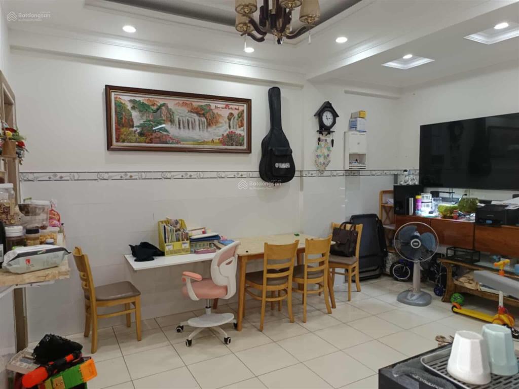 Bán căn hộ 48m2, 2pn 1wc 1tỷ700 chung cư first home thạnh lộc, quận 12