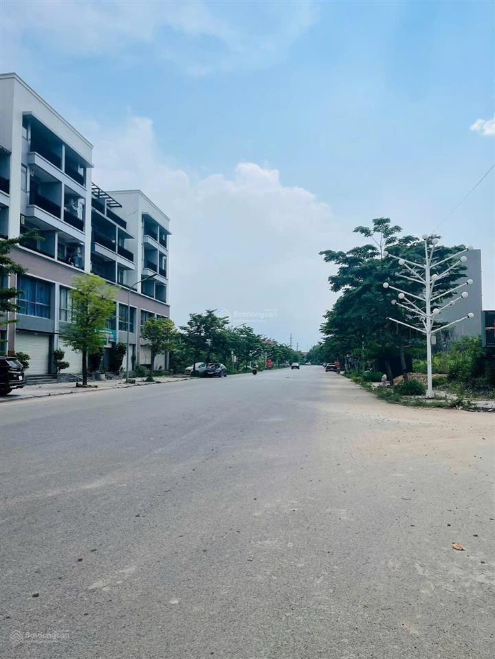Chính chủ gửi bán 90m đất dịch vụ tms 90m đất dịch vụ tms xây tự do pháp lý chuẩn dân c