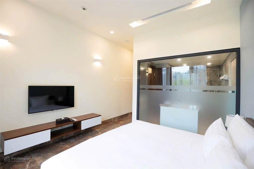 Chủ gửi bán căn villa lake view flamingo đại lải resort vĩnh phúc
 dt 400m trong sổ+lưu ko 600m