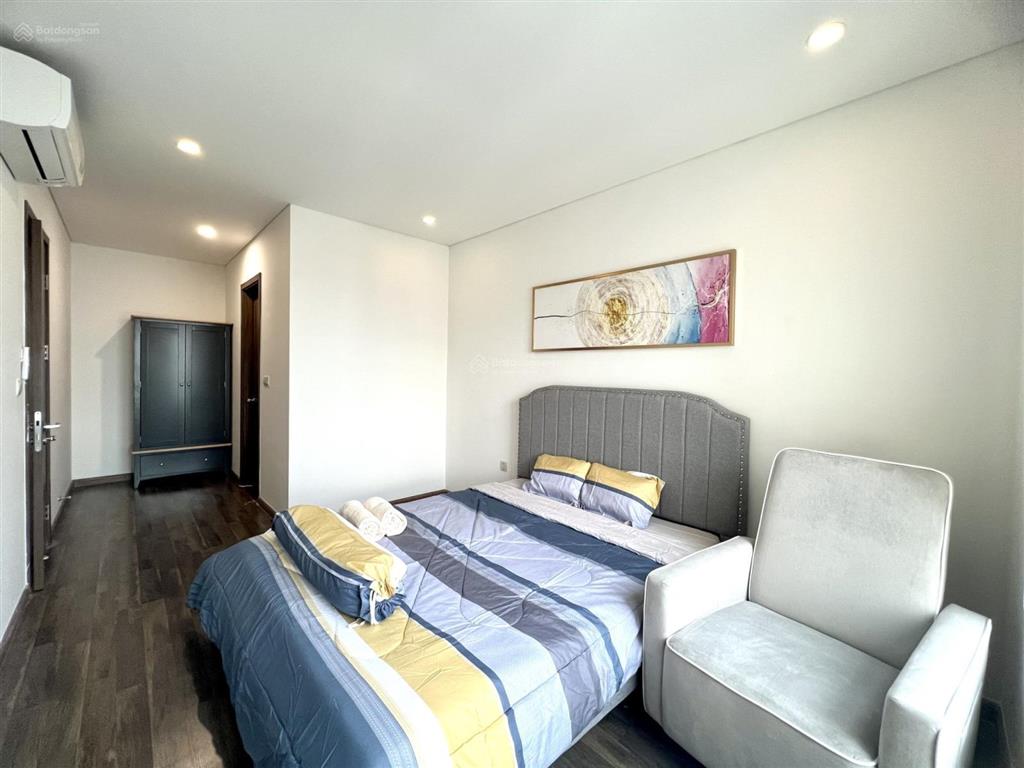 Cho thuê căn hộ park legend, tân bình, 2 phòng ngủ, nhà mới, đẹp, giá 14tr.  0936 571 ***