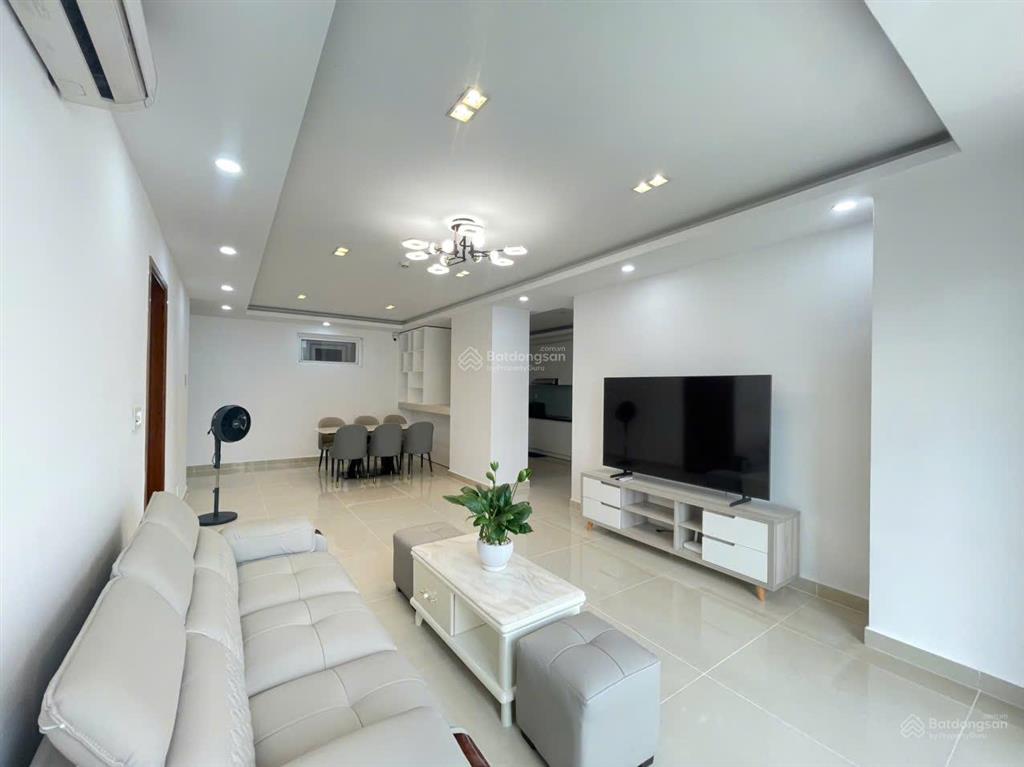 Cho thuê ch sky center, tân bình, 42m2, officetel, 1wc, dùng làm văn phòng + ở.  0936 571 ***