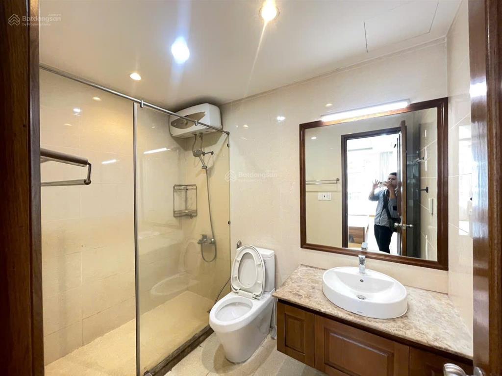 Cho thuê ch sky center, tân bình, 42m2, officetel, 1wc, dùng làm văn phòng + ở.  0936 571 ***