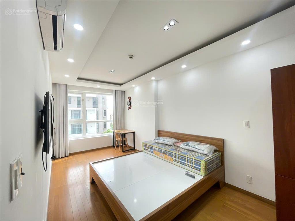 Cho thuê ch sky center, tân bình, 42m2, officetel, 1wc, dùng làm văn phòng + ở.  0936 571 ***