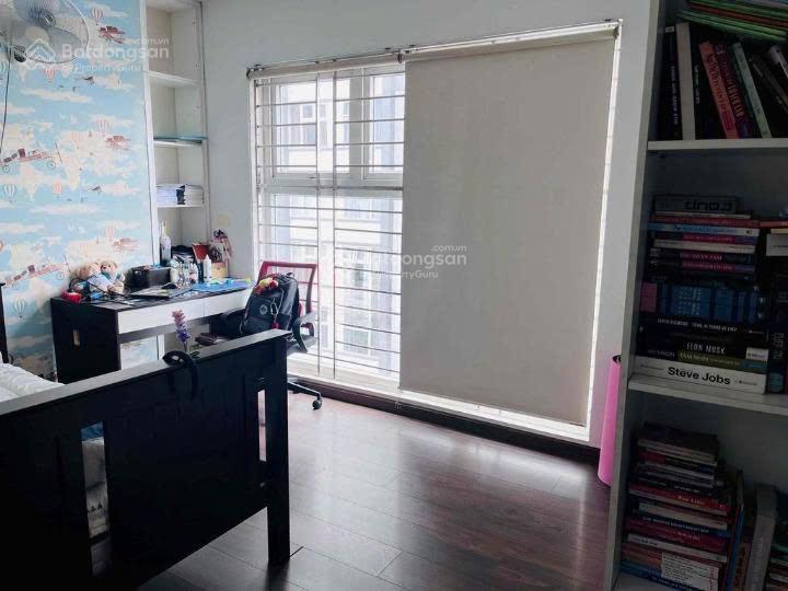 Cần tiền bán căn hộ xigrand court, q.10, 90m2, 3pn, 2wc, giá 9 tỷ, có sổ.0936 571 ***hồng