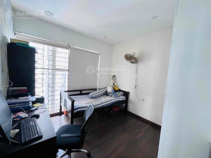 Cần tiền bán căn hộ xigrand court, q.10, 90m2, 3pn, 2wc, giá 9 tỷ, có sổ.0936 571 ***hồng