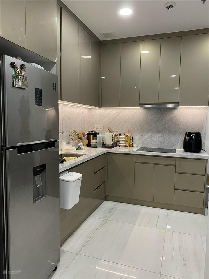 Cho thuê chcc kingdom 101, quận 10, 50m2, 1pn, 1wc, giá 14 triệu.  0936 571 *** (hồng)