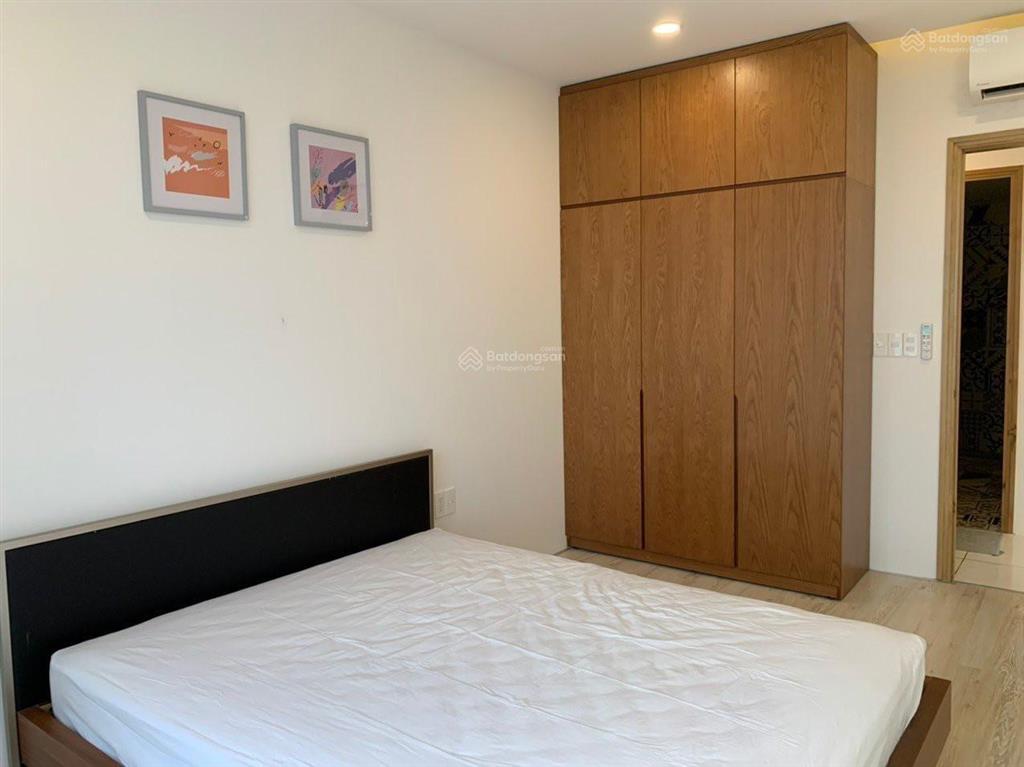 Cần bán căn hộ rivera park, 63m², 2pn, 1wc, giá 5 tỷ.  0936 571 ***(hồng)