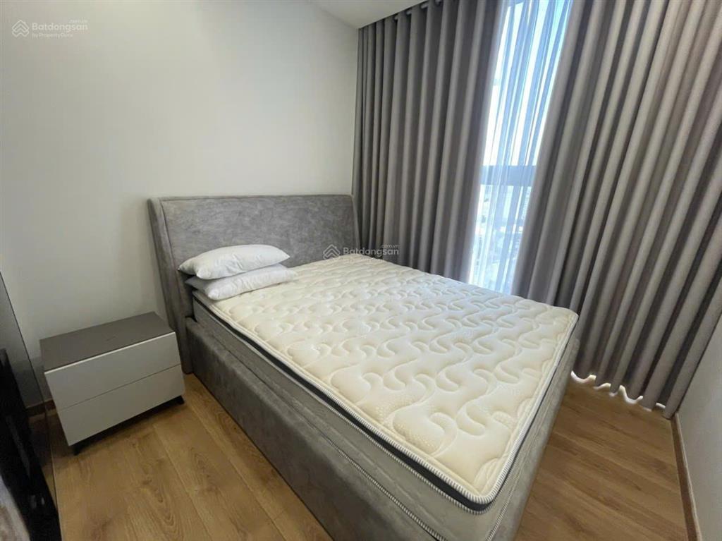 Cần cho thuê gấp ch the prince, phú nhuận, 75m2, 2pn, 2wc, giá 18tr.  0936 571 ***(hồng)
