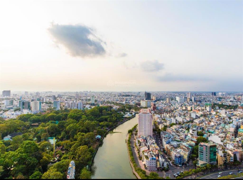 Cho thuê 3pn, 2wc, 110m2, giá 35 triệu tại vinhomes golden river ba son, q1, hcm