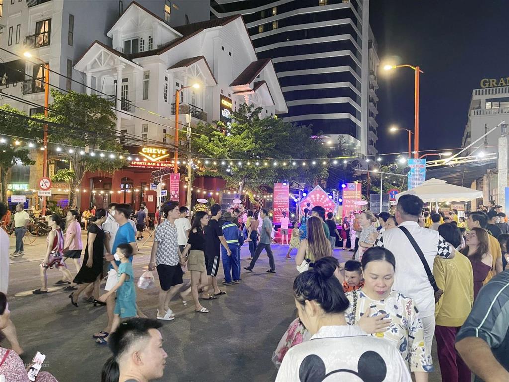 Bán gấp nhà mt ngô thì sĩ sát lê quang đạo, phố đi bộ an thượng, 104m2, 3 tầng, giá chỉ 36tỷ.tlcc