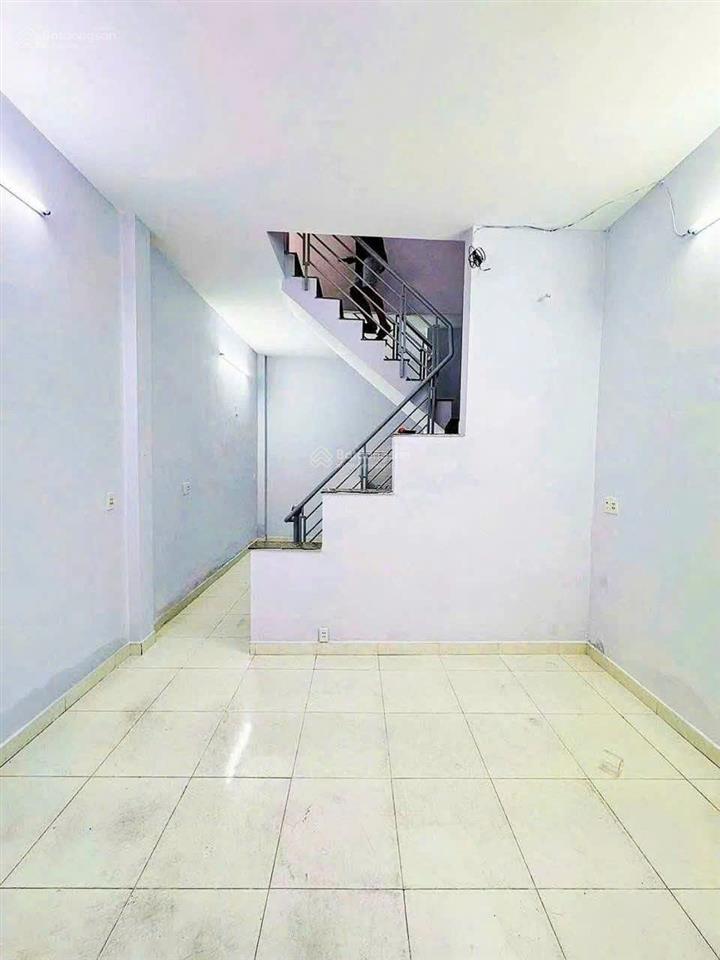 Nhà 246/ lê văn quới, dt 4x8, có 1 lầu mới