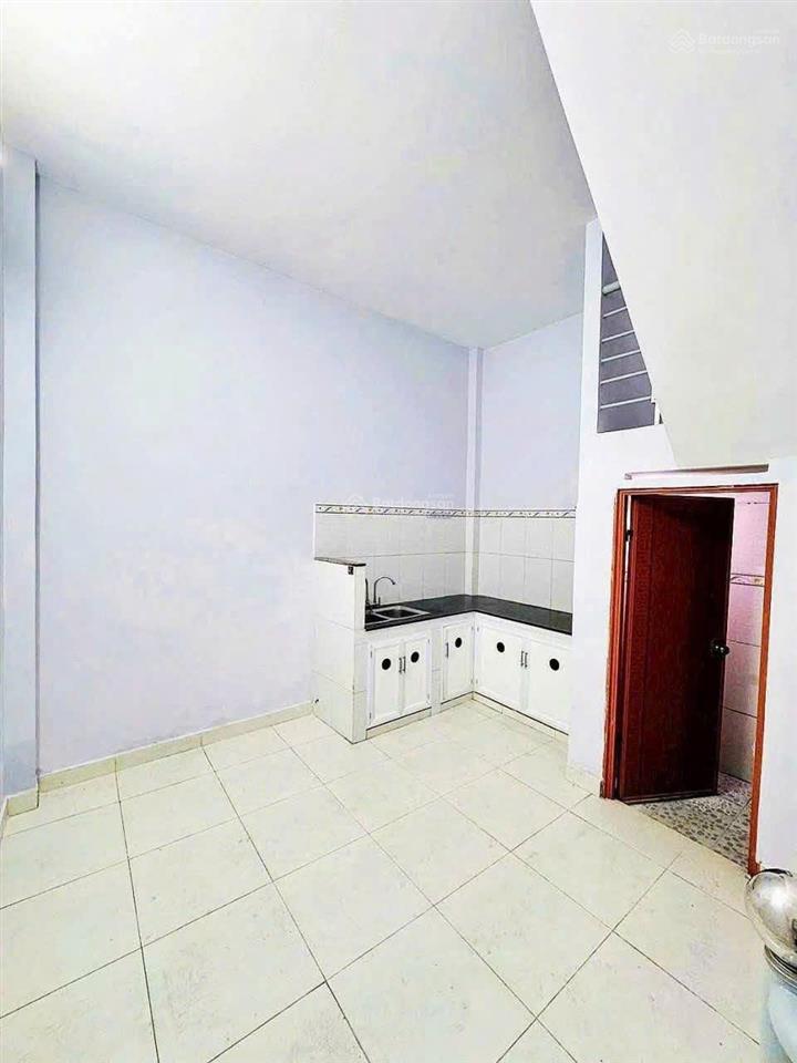 Nhà 246/ lê văn quới, dt 4x8, có 1 lầu mới