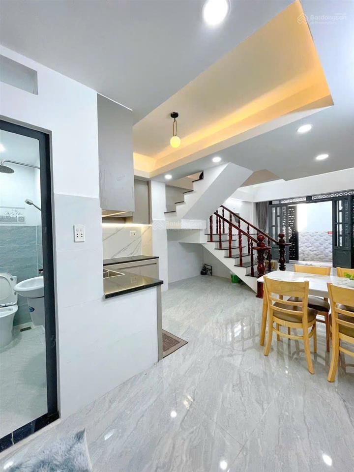 Bán nhà hẻm 305 lê văn quới, nhà đúc 4 tấm mới, dt 4,2x10,5