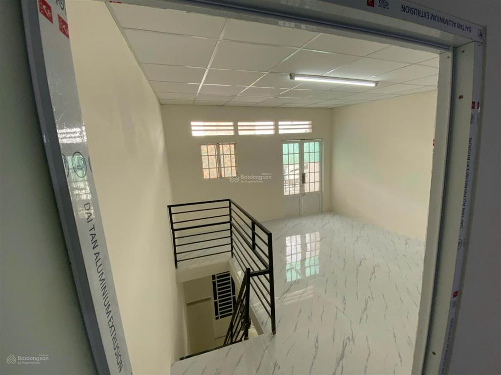 4x10, nhà có 1 lầu, hẻm 6m đường mã lò