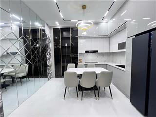 Bán nhà trần quốc hoàn 6 tầng thang máy ô tô kinh doanh đỉnh