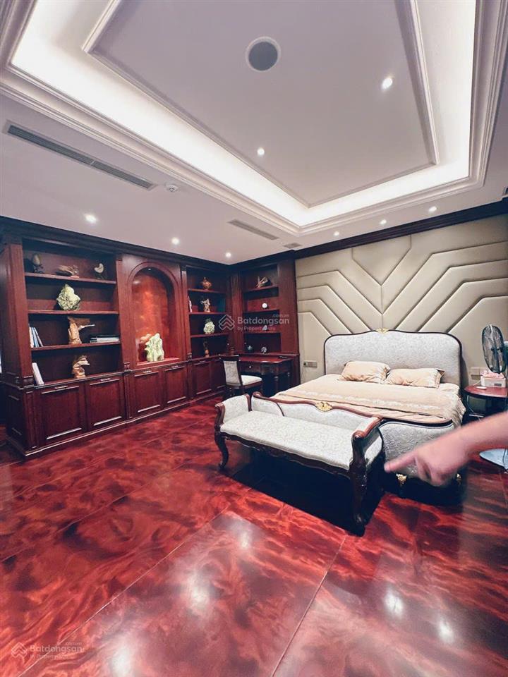 Cần bán biệt thự cạnh hồ điều hòa mỗi ngày thức dậy giữa không gian xanh mát, cuộc sống viên mãn