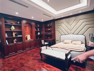 Cần bán biệt thự cạnh hồ điều hòa mỗi ngày thức dậy giữa không gian xanh mát, cuộc sống viên mãn