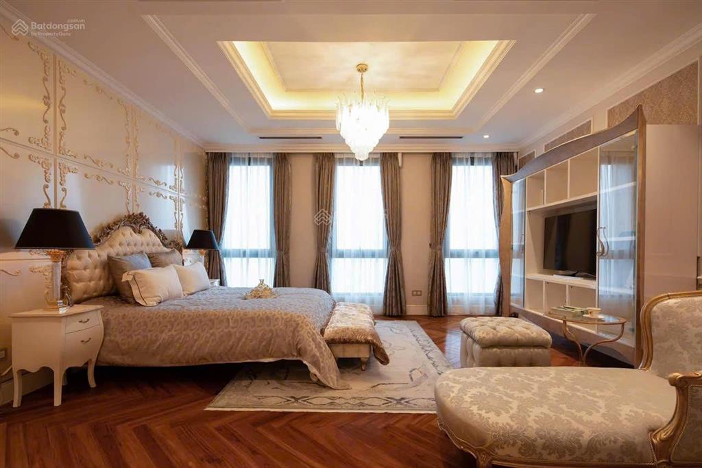 Bán căn hộ chung cư cao cấp giới tinh hoa đẳng cấp 200m2 3 phòng ngủ cầu giấy