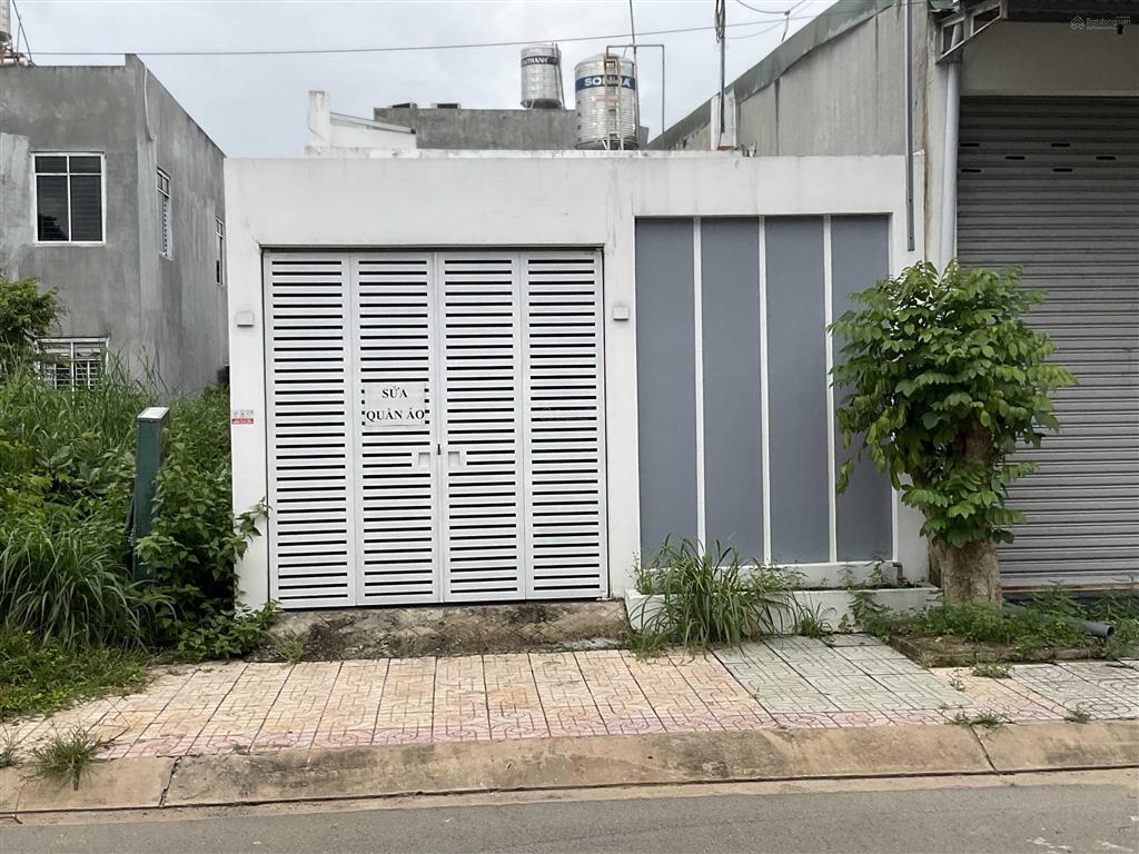 Chính chủ bán nhà kdc rạch bắp an điền. 100m² thổ. giá giảm chỉ còn 2,5 tỷ.  thành  0913 807 ***