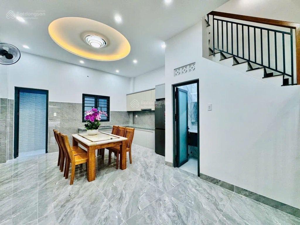 Ngay bv hồng đứcnhà mới đẹp o ngay67m2ngang gần 5m4tầng4pn5wcthống nhất p11 gvchỉ 8,25tỷ tl