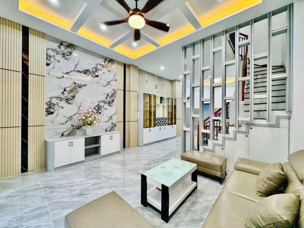 Ngay bv hồng đứcnhà mới đẹp o ngay67m2ngang gần 5m4tầng4pn5wcthống nhất p11 gvchỉ 8,25tỷ tl