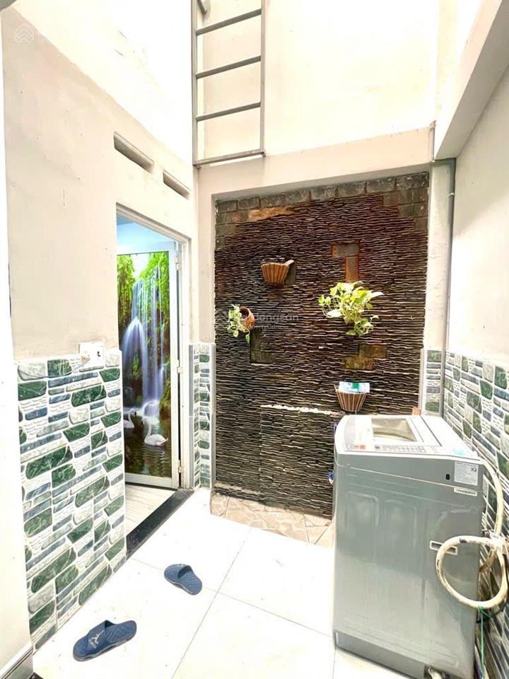 Ngay emart phan huy íchhxh vào nhàđẹp ở ngay63m23tầng3pnchỉ 8tỷ8 tl