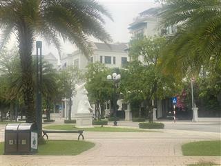 Con đi du học gia đình cần chuyển nhượng, biệt thự lô góc view hồ nguyệt quế 275m²