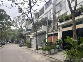 Bán gấp nhà lk kđt văn phú, hà đông, 90m2, đường vỉa hè thông rộng ôtô tránh đỗ, đối diện vườn hoa