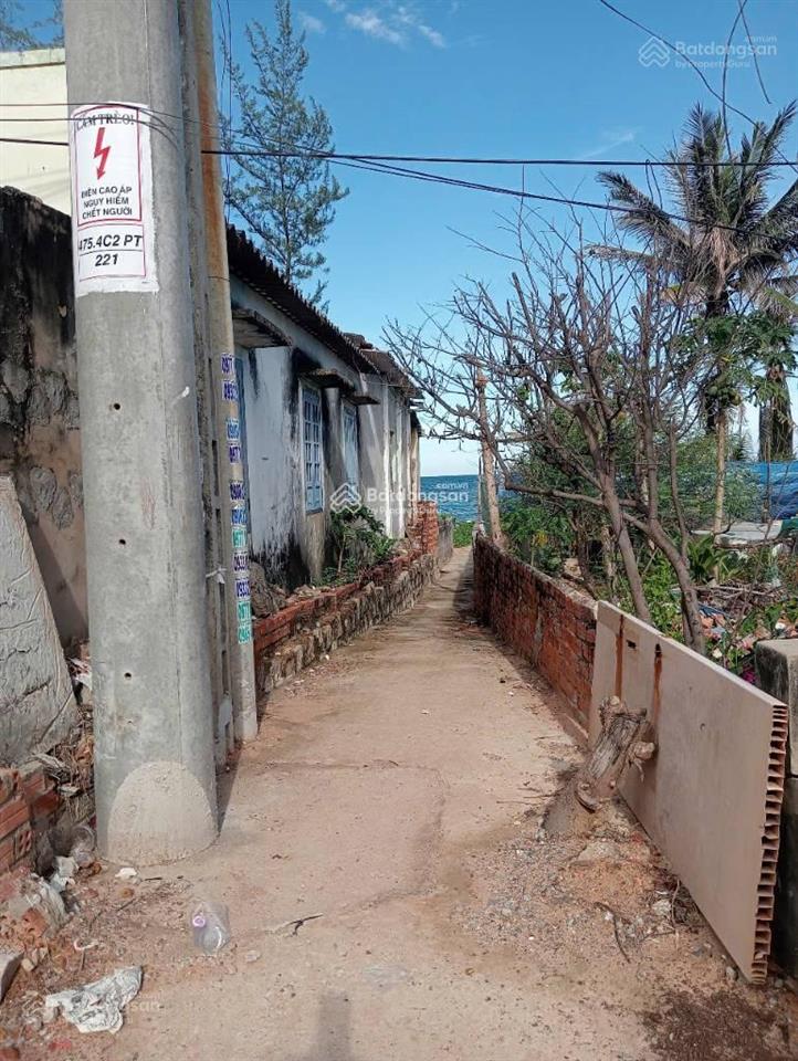 Bán 385m² full thổ cư mặt tiền lạc long quân  giá 13,5 triệu/m2.  0974 090 ***