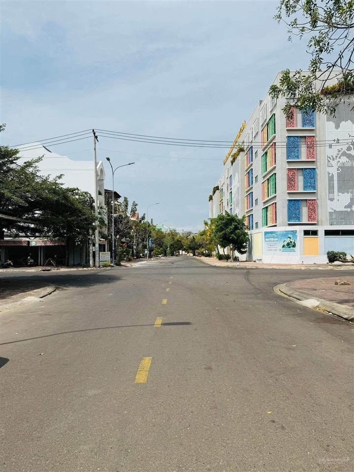Bán 100m2 liền kề mặt tiền võ văn kiệt  kinh doanh đỉnh cao  giá 6,5 tỷ