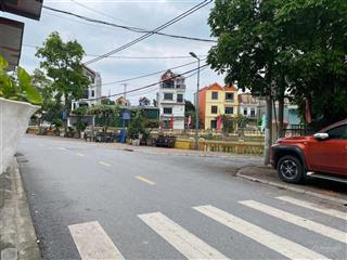 Bán đất đẹp tại xã phù đổng, 5 tỷ, 76m2, mặt tiền 4m, nở hậu ,gần nhà văn hoá gần hồ điêù hoà.