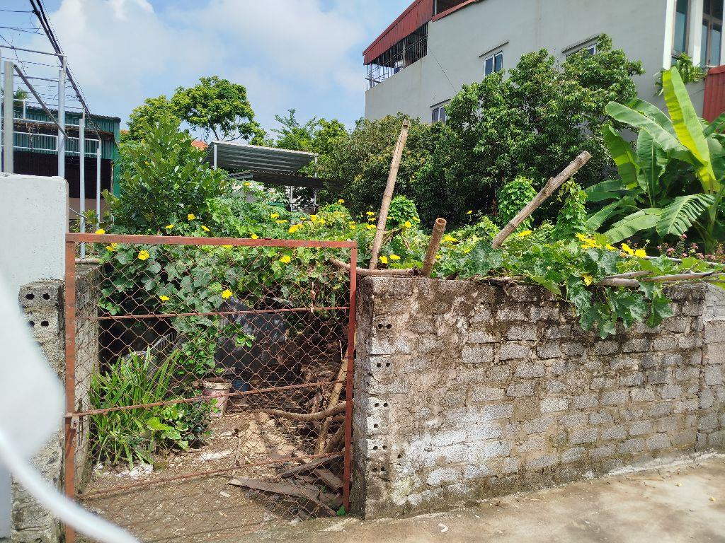 HÀNG XÓM SÂN VẬN ĐỘNG TRỐNG ĐỒNG, BÁN MẢNH ĐẤT XÃ DỰ DU, THƯỜNG TÍN, 225 M , 13 TỶ
